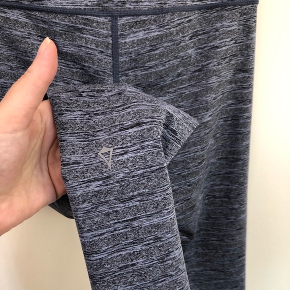 Ivivva by Lululemon reversible girls leggings 🍋 - Picture 7 of 12